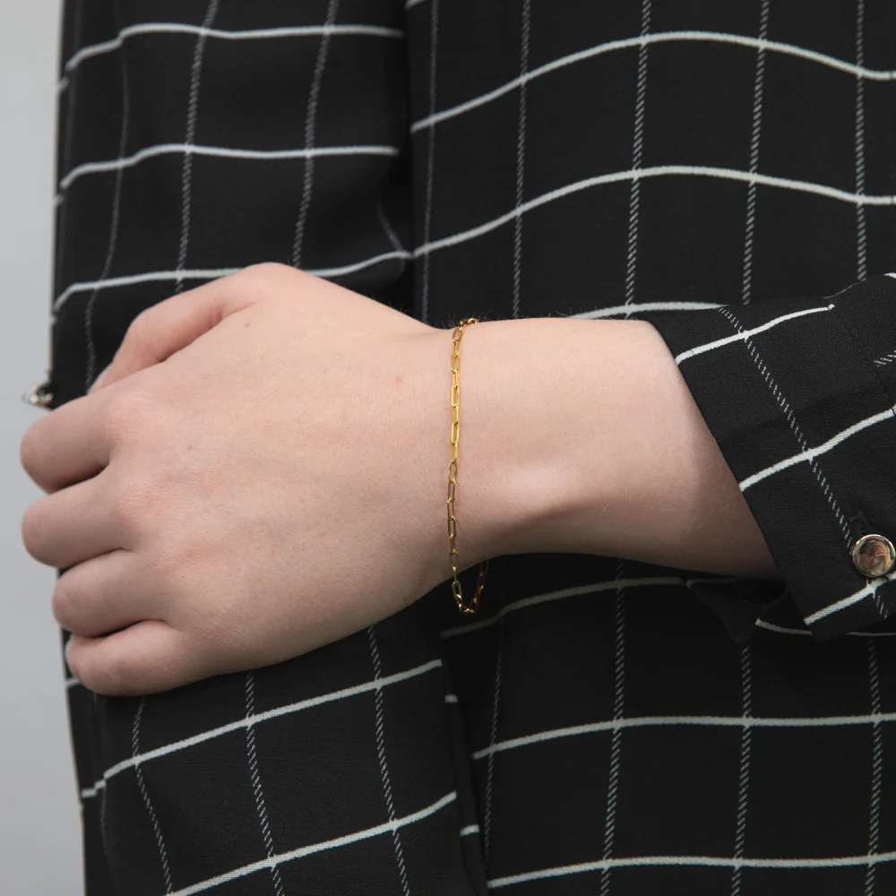 9ct Yellow Gold Small Paperclip 18.4cm Bracelet - Image 3