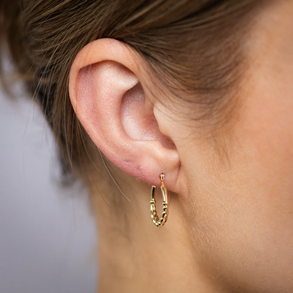 9ct Yellow Gold Stripped Pattern Hoop Earrings - Image 2