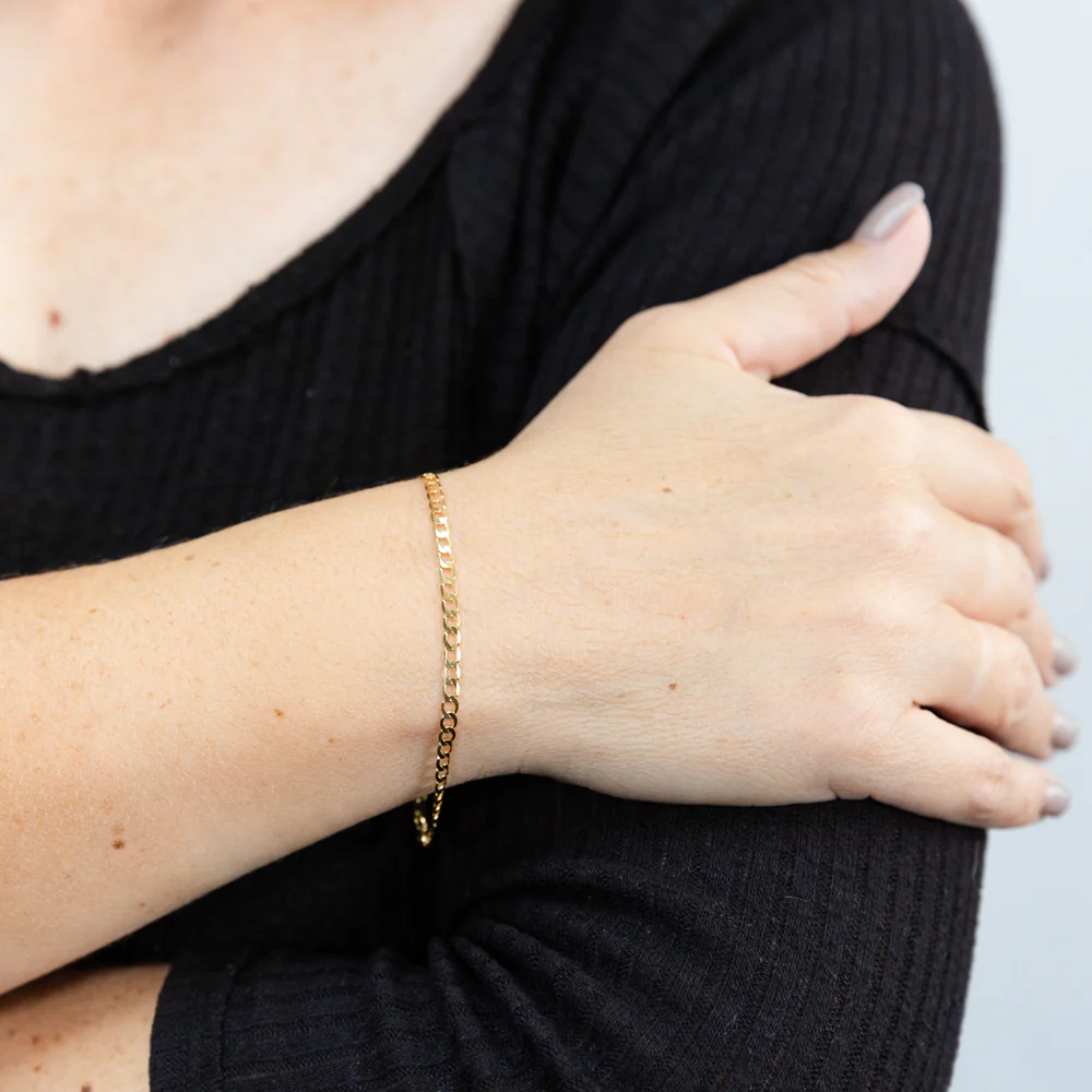 9ct Yellow Gold Superflat Light 80 Gauge Curb 19cm Bracelet - Image 3
