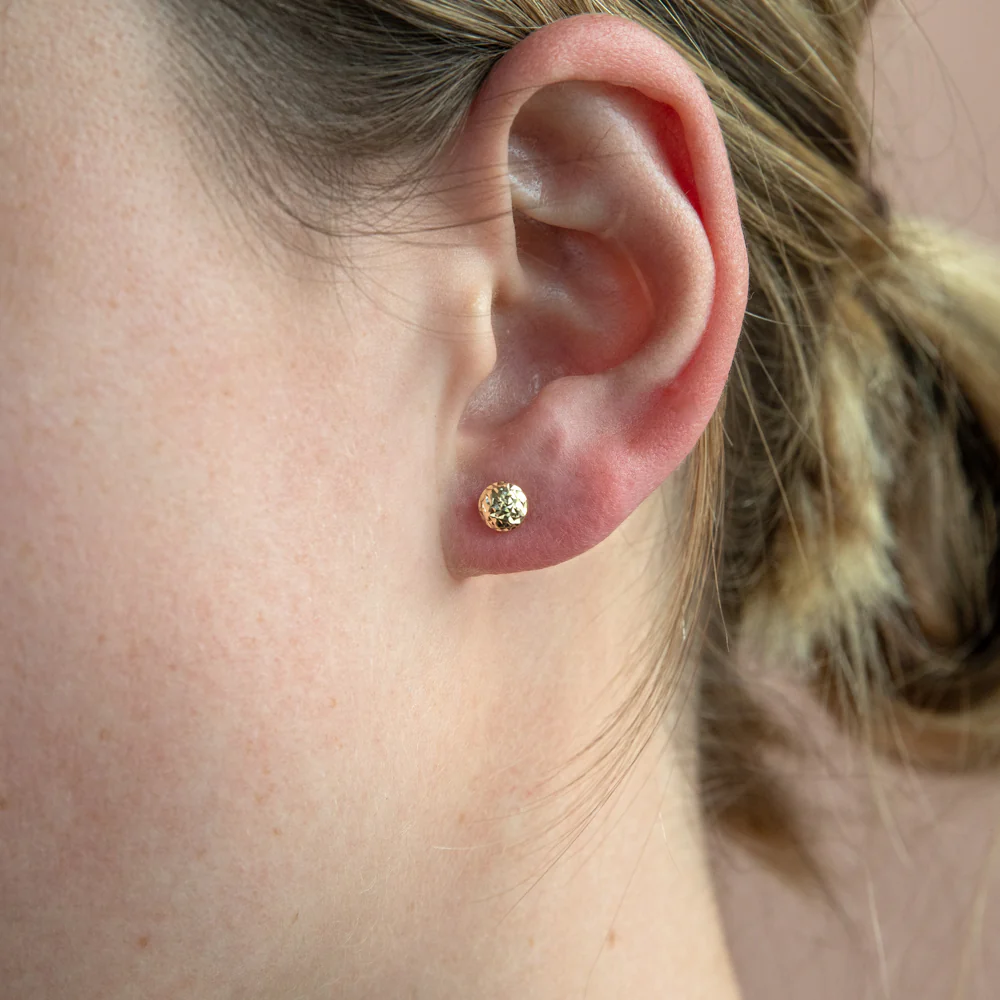 9ct Yellow Gold Textured 5.5mm Stud Earrings - Image 2