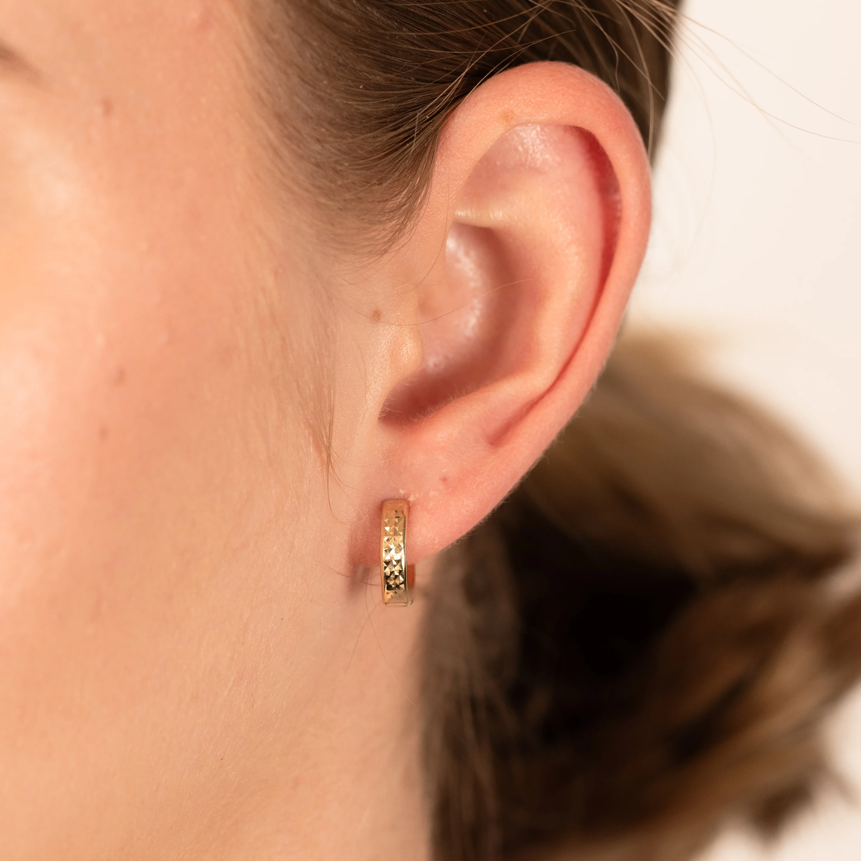 9ct Yellow Gold Textured Fancy Hoop Earring - Image 2
