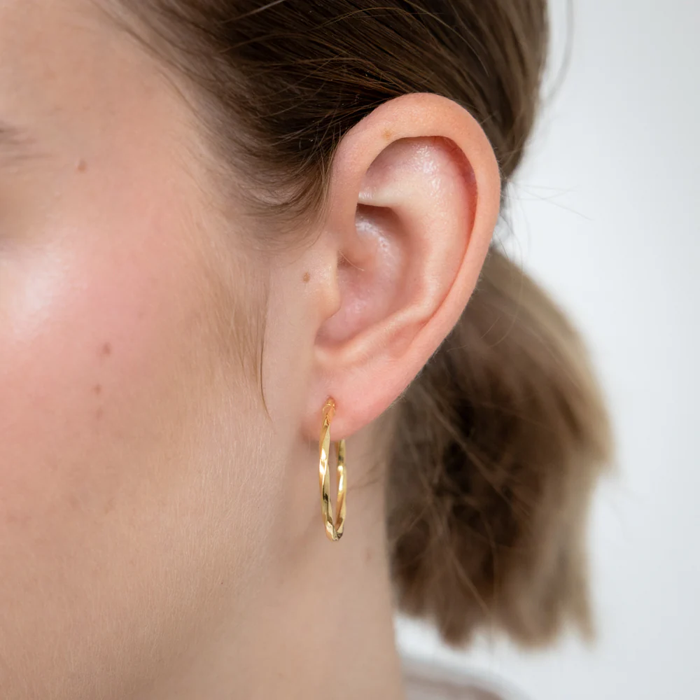 9ct Yellow Gold Twisted 20mm Hoop Earrings - Image 2