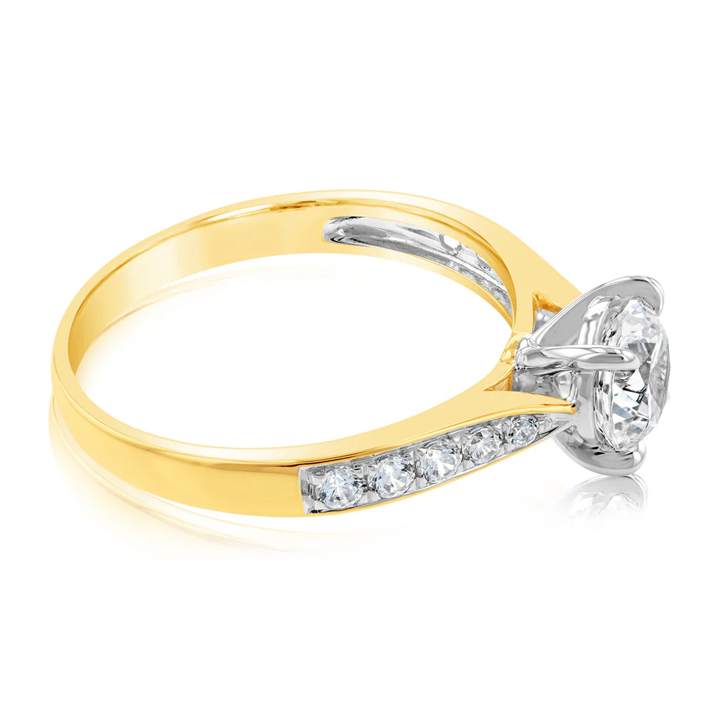 9ct Yellow Gold White Cubic Zirconia Ring - Image 2