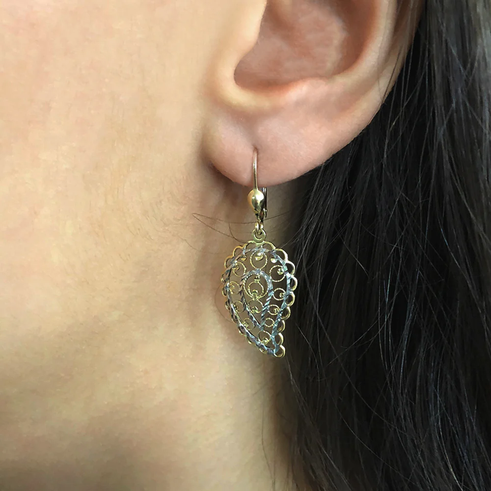 9ct Yellow Gold & White Gold Drop Earrings Filigree Leaf Design - Image 2