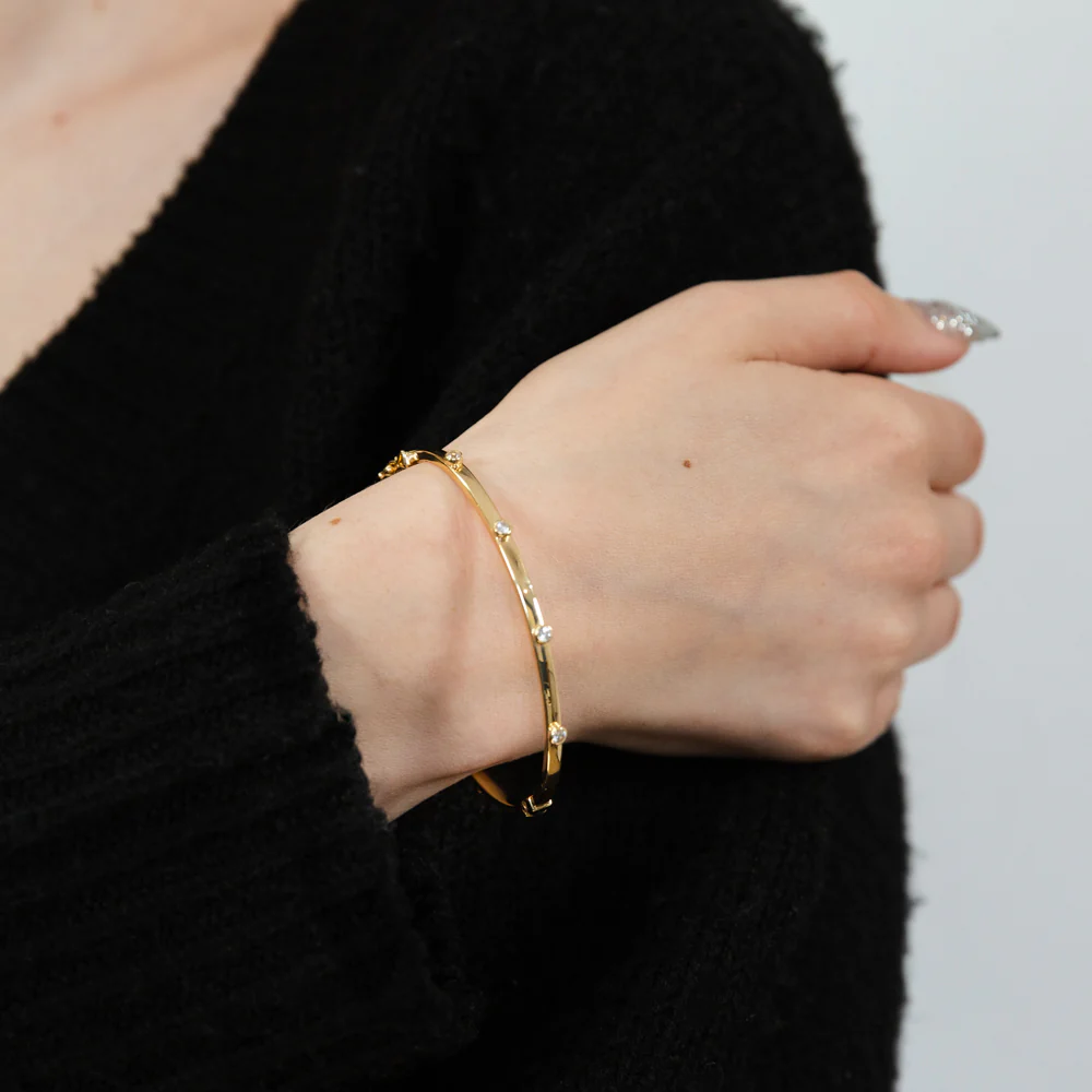 9ct Yellow Gold Zirconia Hinged Bangle - Image 2