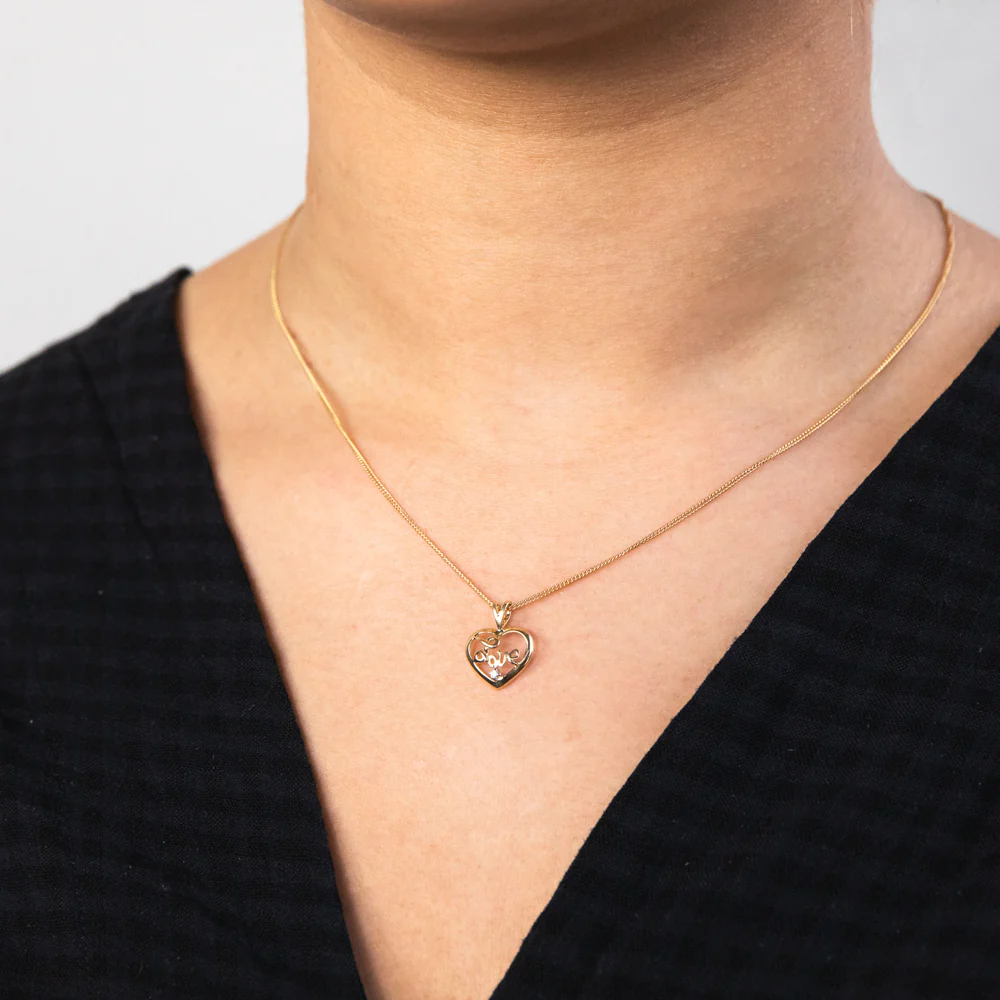 9ct Yellow Gold Zirconia "Love" Heart Pendant - Image 2