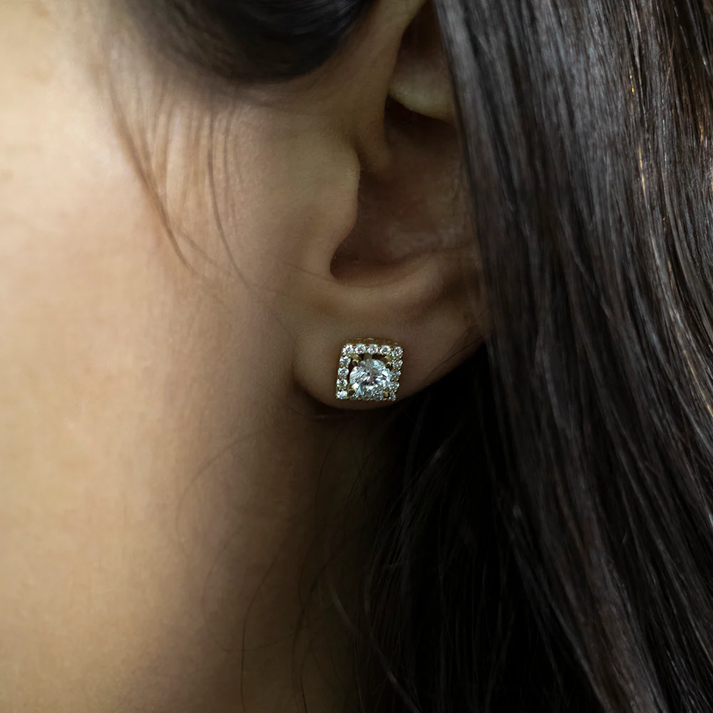 9ct Yellow Gold Zirconia Studs - Image 2
