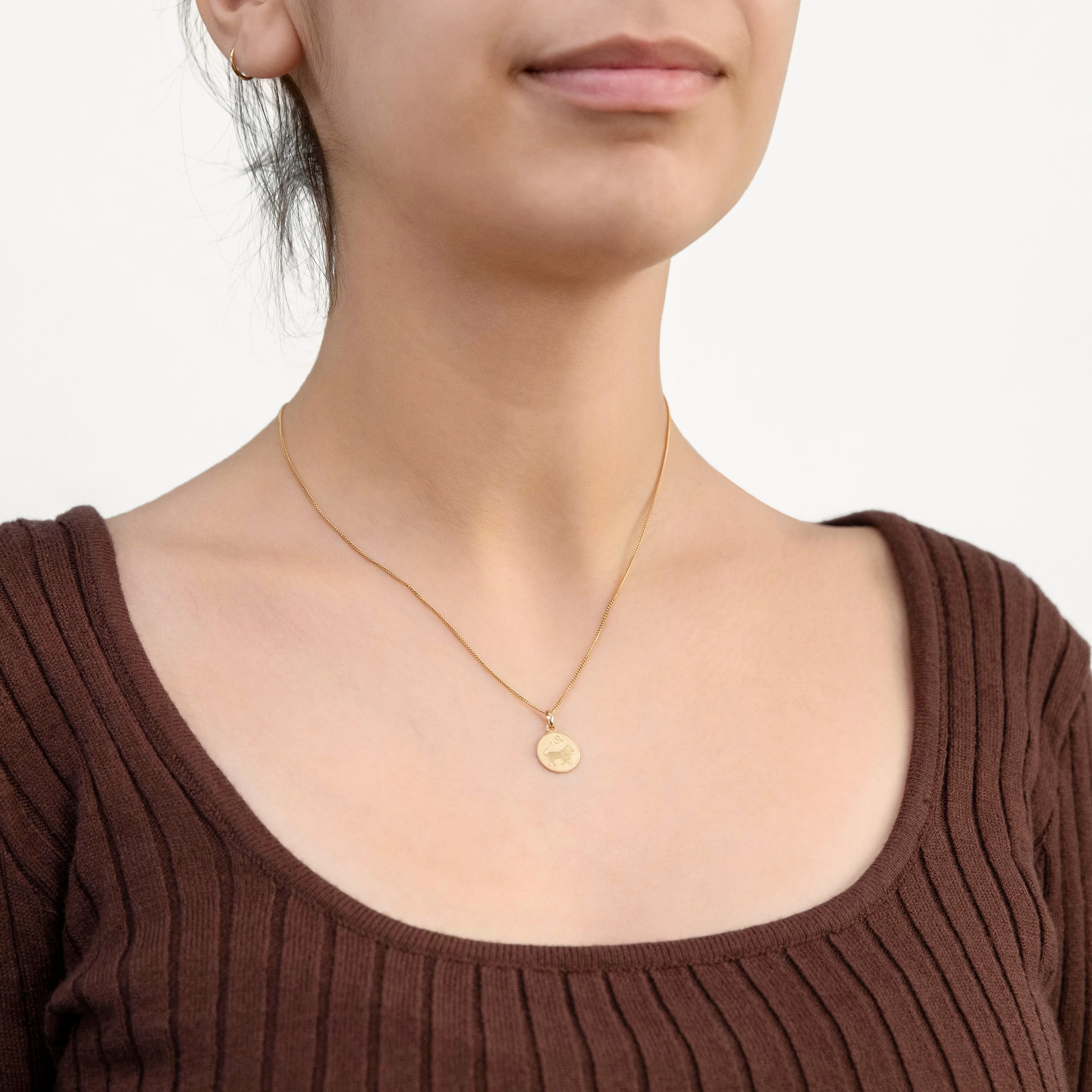 9ct Yellow Gold Zodiac Leo Pendant - Image 2