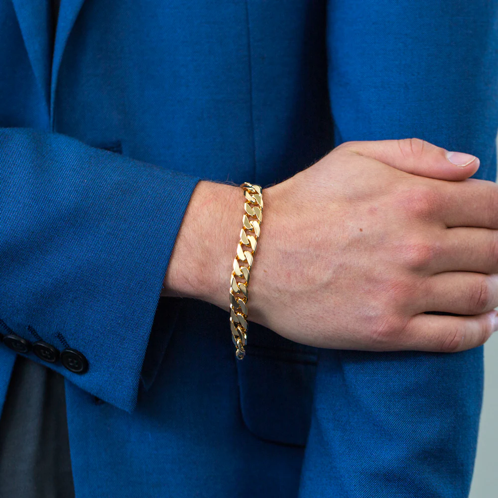 9ct Yellow Solid Gold Delightful Curb Bracelet - Image 3