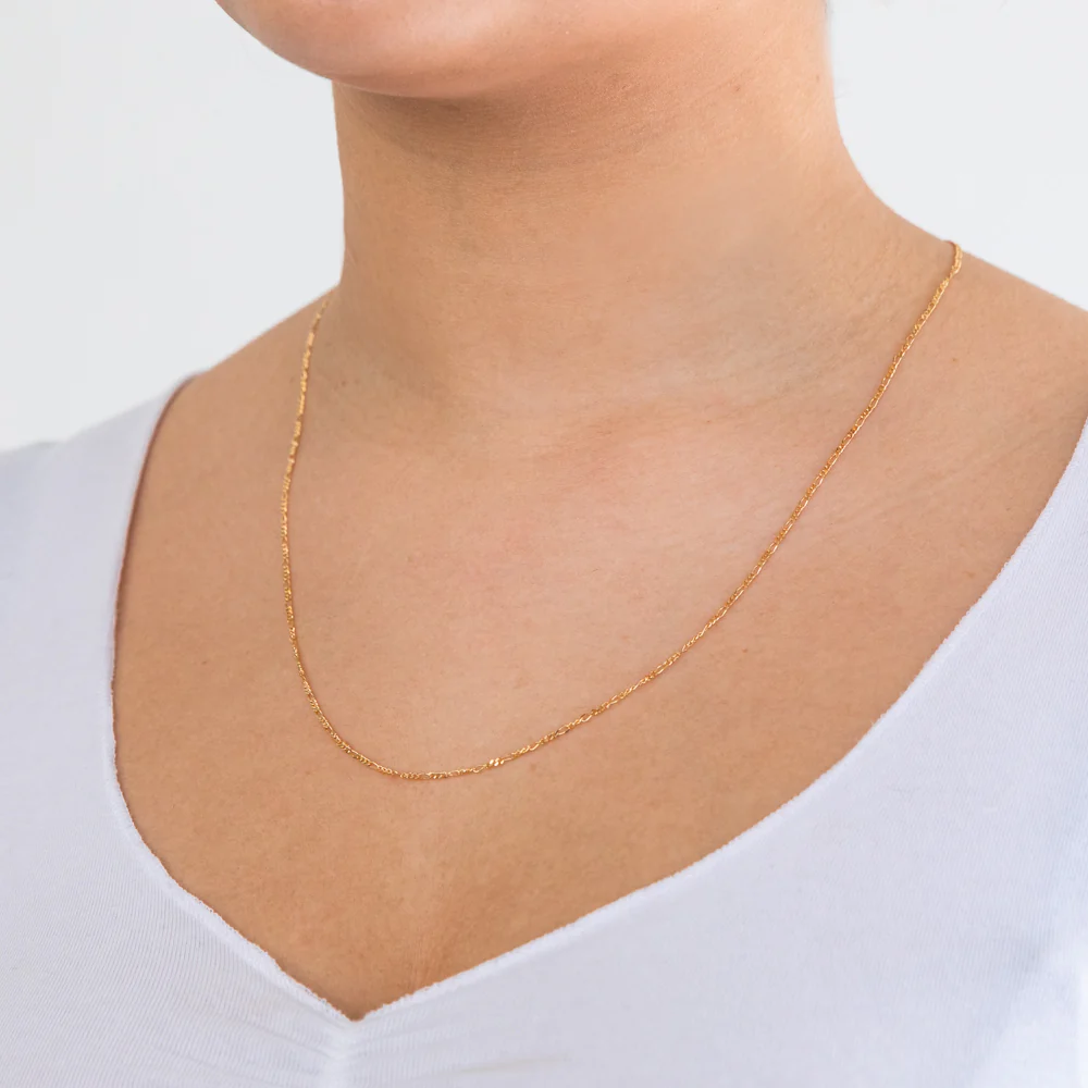 9ct Yellow Solid Gold Fashionable Figaro Chain - Image 3
