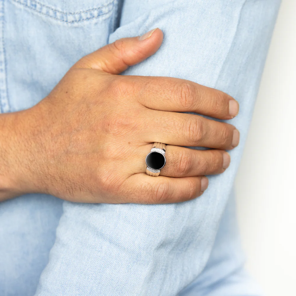 Agate and Diamond Gents Ring in Sterling Silver - Image 3