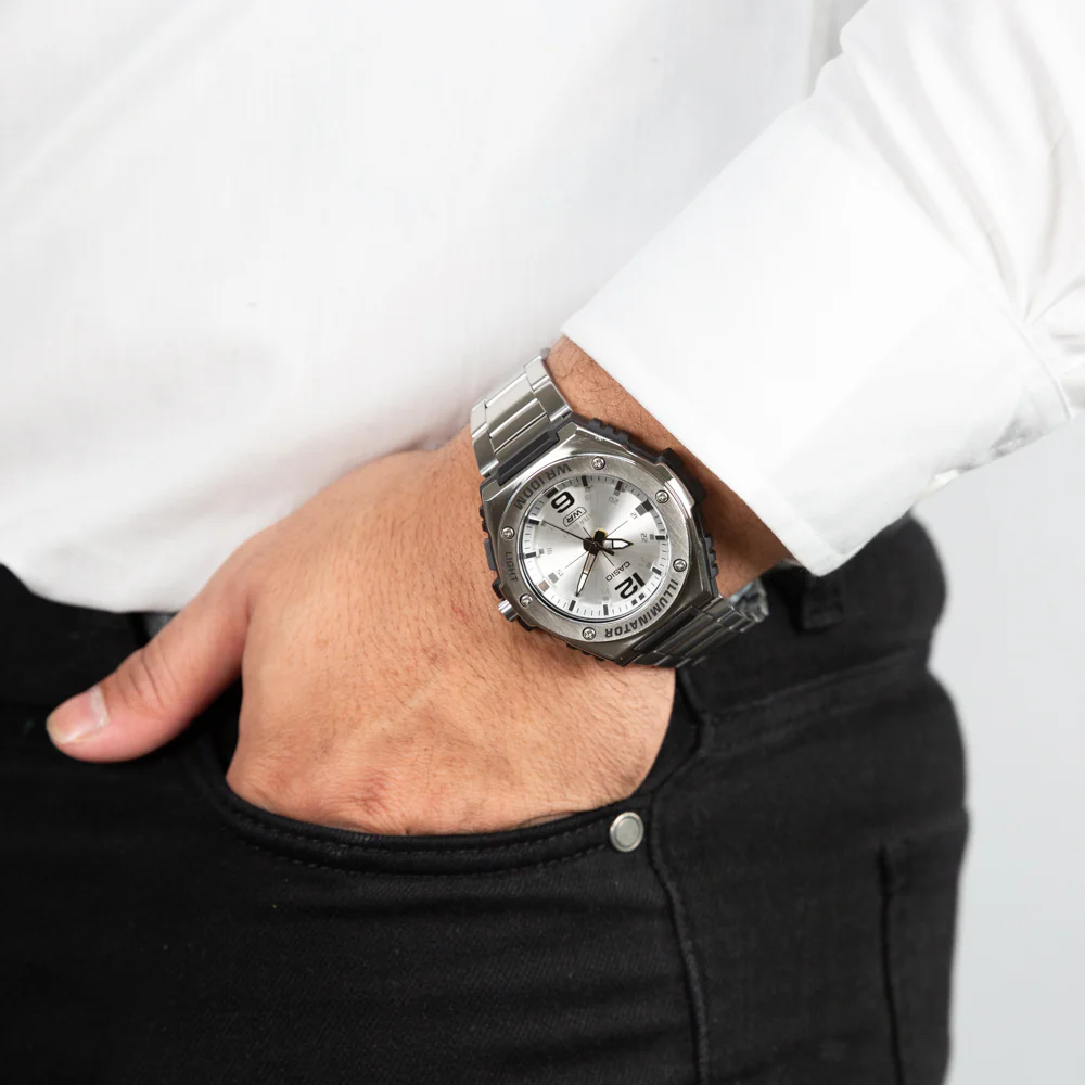 Casio MWA100HD-7AV Stainless Steel Watch - Image 2