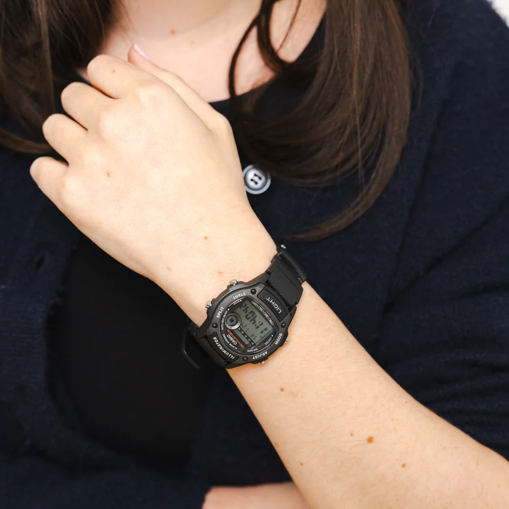 Casio W220H-1A Digital - Image 2
