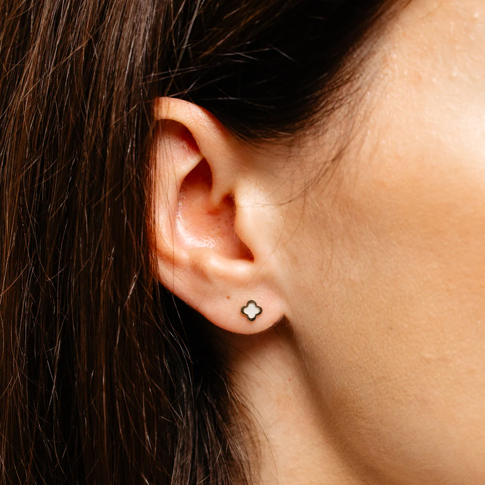 Clover Stud Earrings in 9ct Yellow Gold - Image 2
