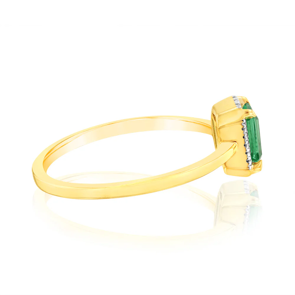 Created Emerald and Diamond Ring in 9ct Yellow Gold - Image 2