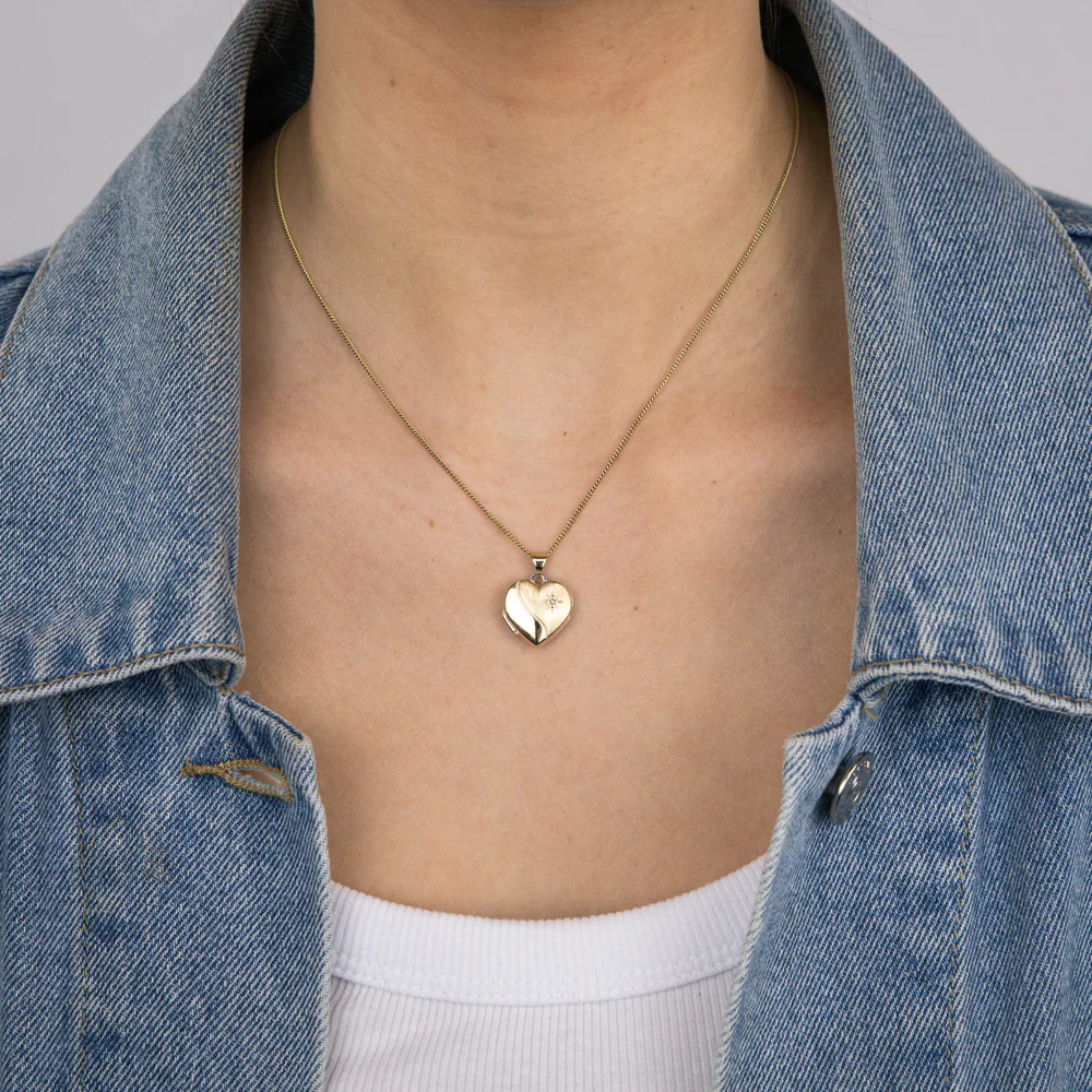 Cubic Zirconia 15mm Heart Pendant in 9ct Yellow Gold - Image 4