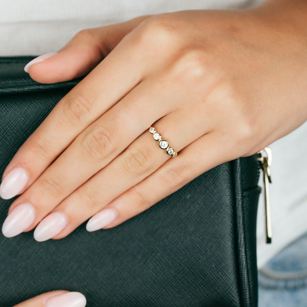 Cubic Zirconia Cocktail Ring in 9ct Yellow Gold - Image 3
