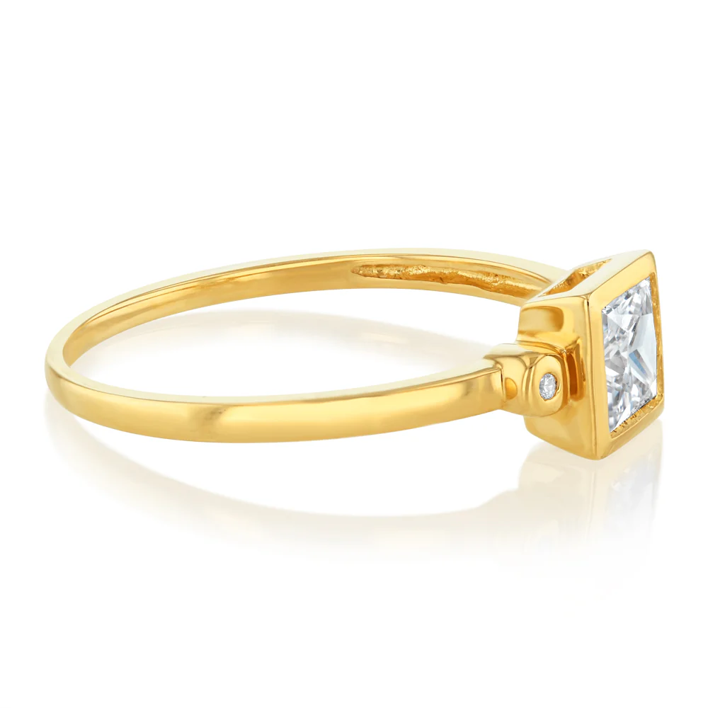 Cubic Zirconia in 9ct Yellow Gold - Image 2