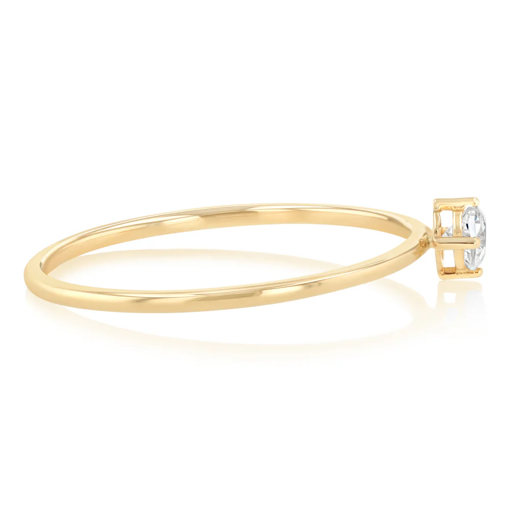 Cubic Zirconia Ring in 9ct Yellow Gold - Image 2