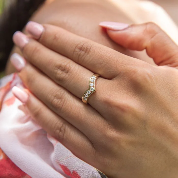 Cubic Zirconia Wishbone Ring in 9ct Yellow Gold - Image 3
