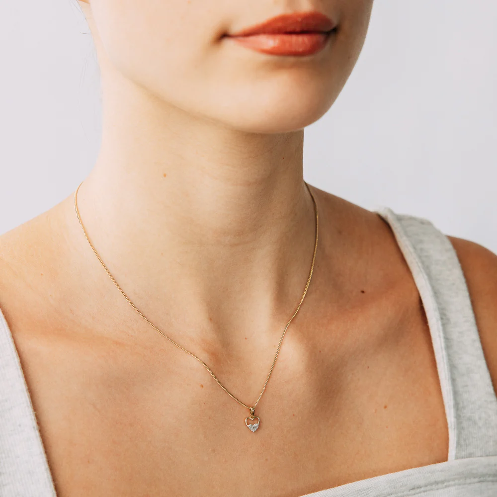 Diamond Heart Pendant in 9ct Yellow Gold - Image 2