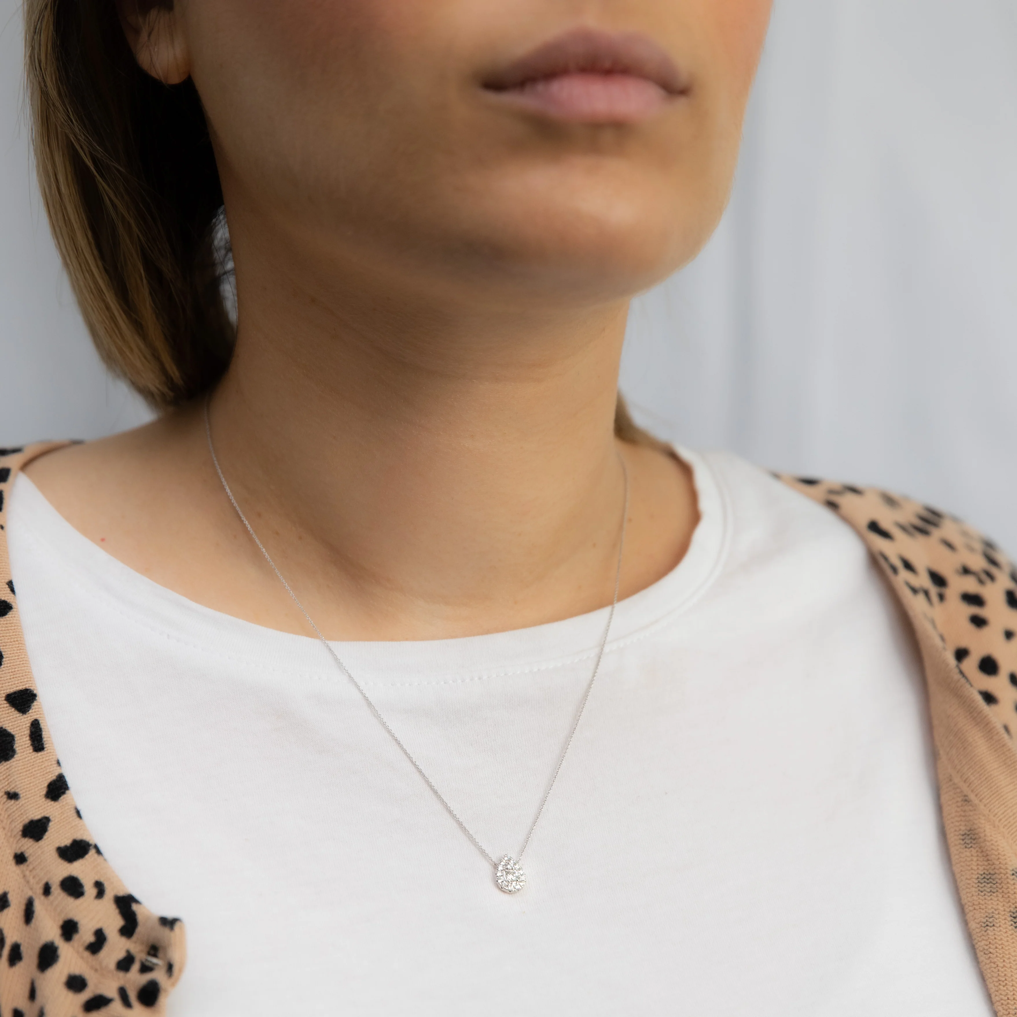 Flawless Cut 1/3 Carat Tear Drop Diamond Pendant in 9ct White gold With 45cm Chain - Image 2
