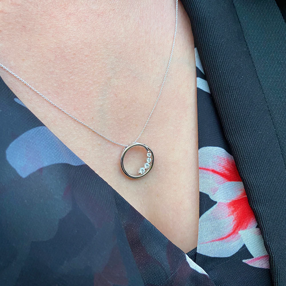 Flawless Cut 1/4 Carat Diamond Open Circle Pendant in 9ct White Gold With Chain - Image 2