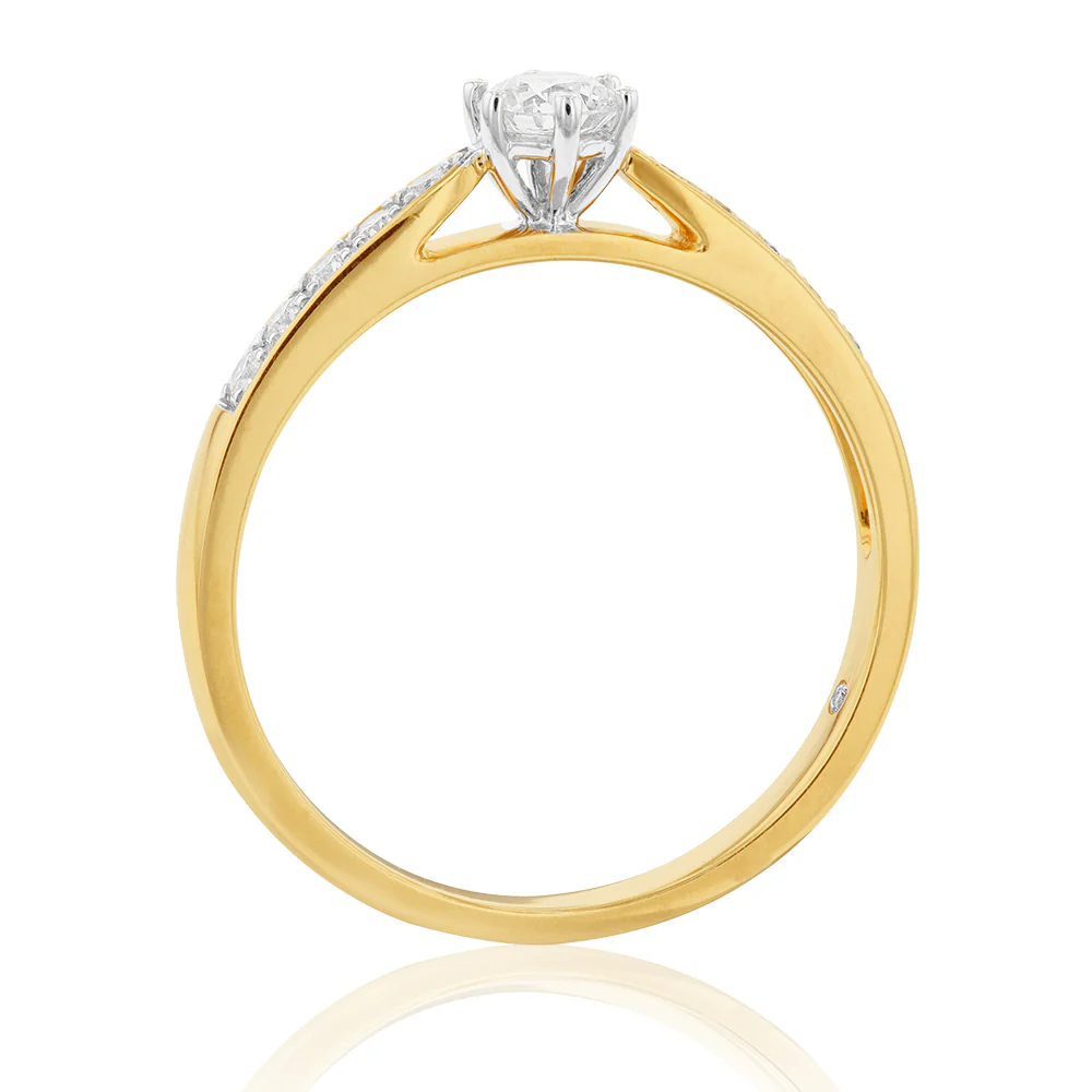 Flawless Cut 18ct Yellow Gold Ring with 3/8 Carat of Diamonds - Image 2