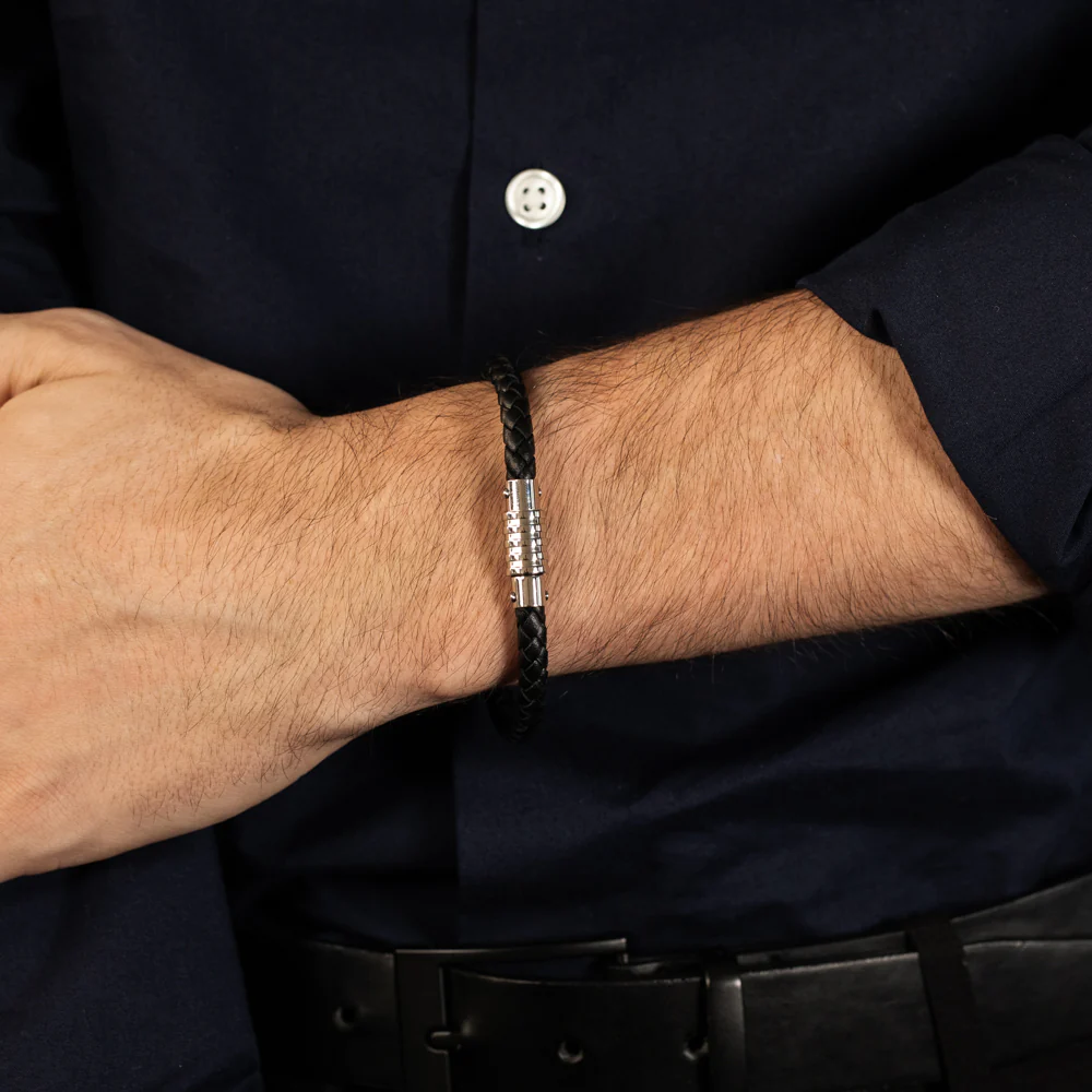 Forte Stainless Steel Black Leather 21.5cm Bracelet - Image 2