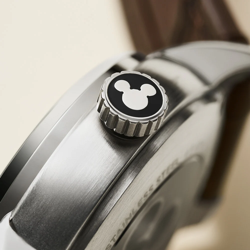 Fossil LE1185 Sketchbook Mickey Heritage Automatic 100th Disney Anniversary - Image 9