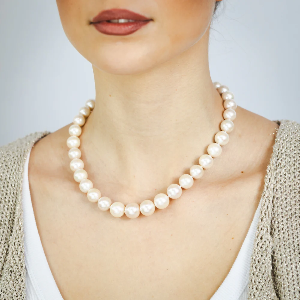 Freshwater Pearl Necklace 40cm with Sterling Silver Clasp - Image 5