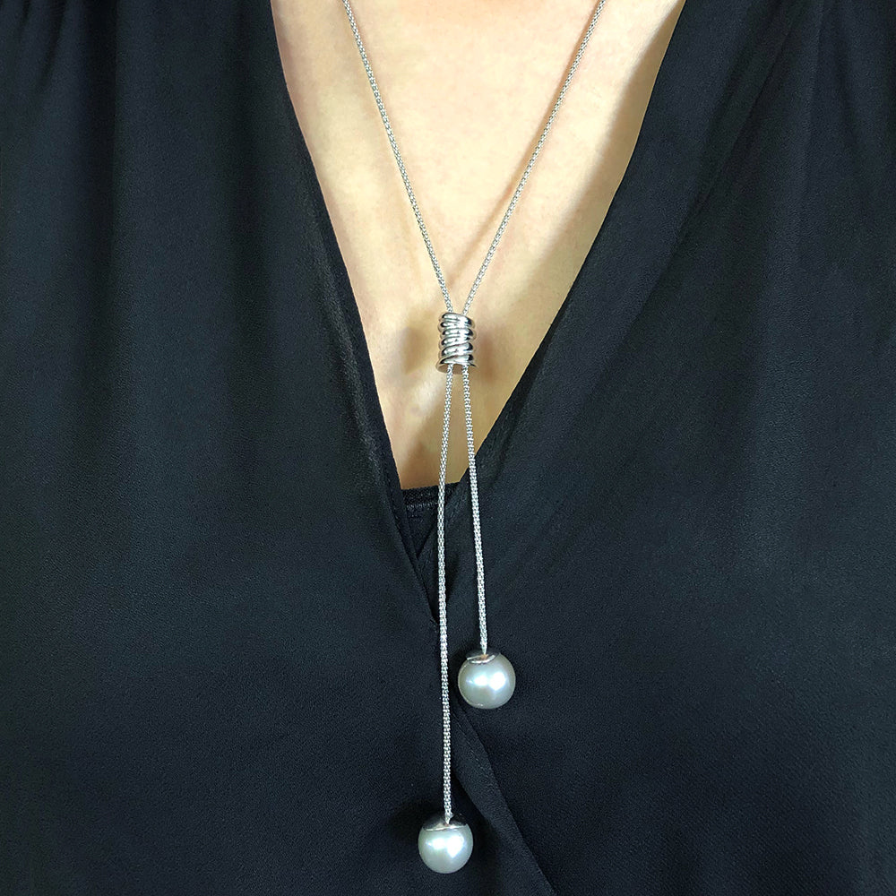 Freshwater Pearls on Fancy Sterling Silver Chain - Image 2