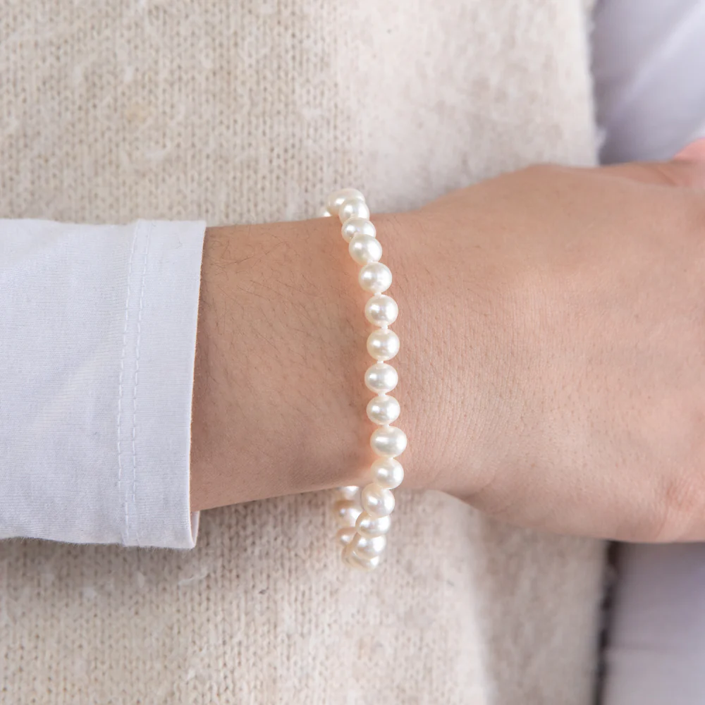 Freshwater White Pearl Boxed Set with Sterling Silver Clasp - Image 6