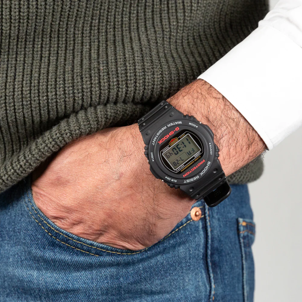 G-Shock DW5750E-1D - Image 2