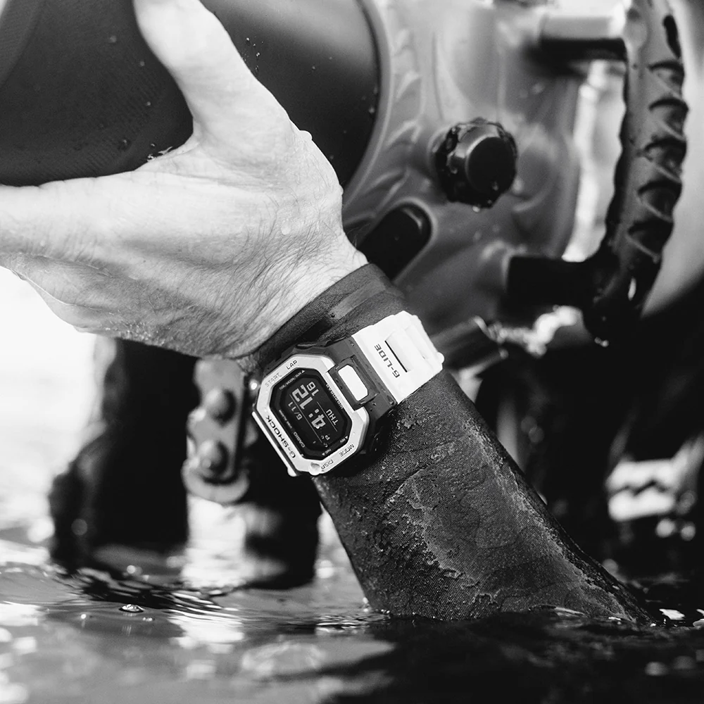 G-Shock GBX100-7D Bluetooth - Image 3