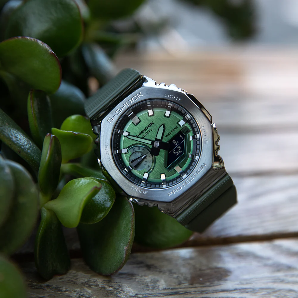 G-Shock GM2100B-3A Green Metal Covered 'CasiOak' - Image 6