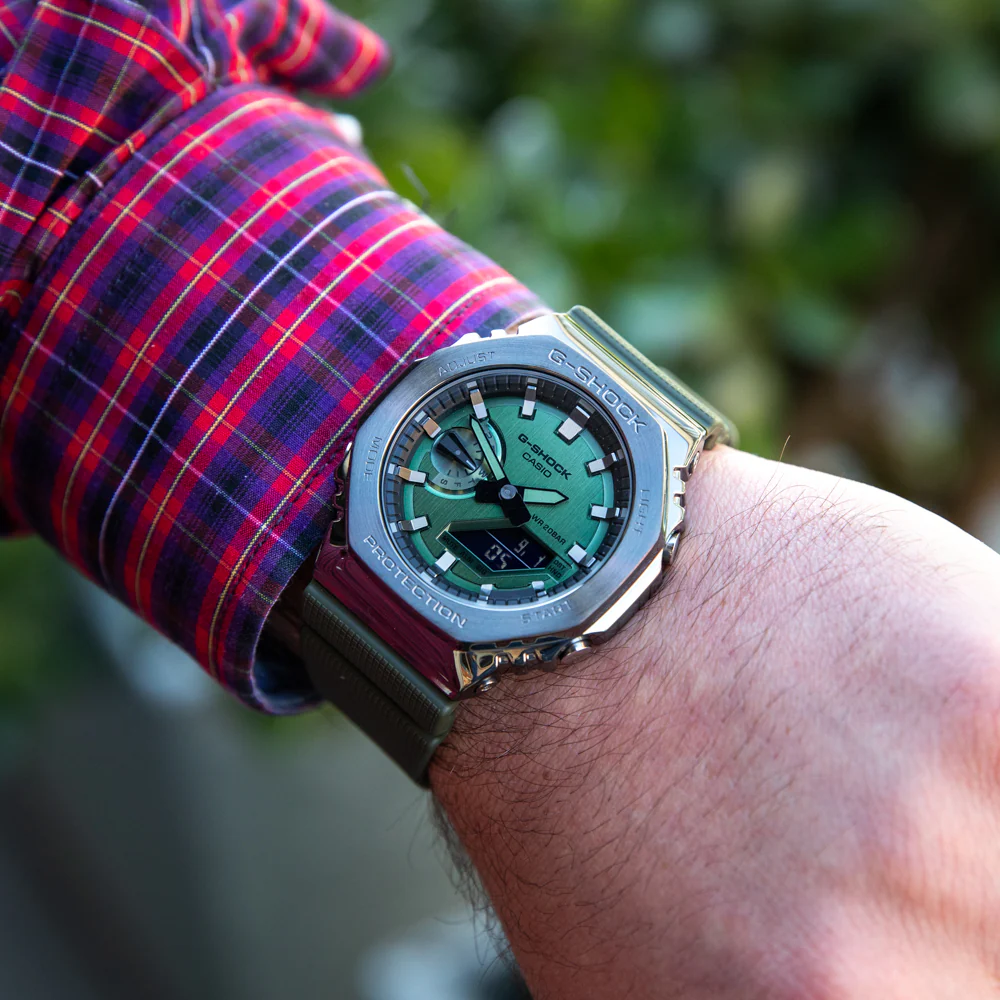 G-Shock GM2100B-3A Green Metal Covered 'CasiOak' - Image 8