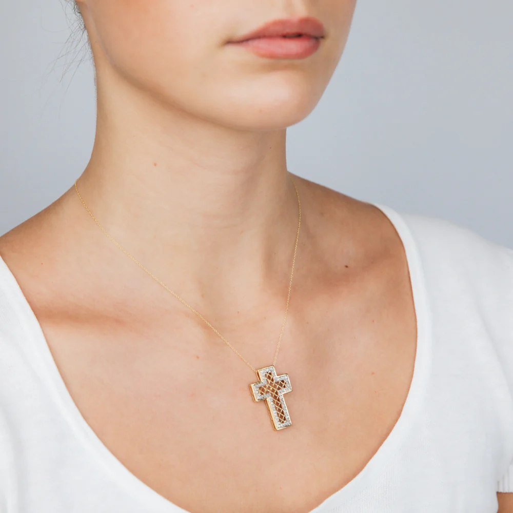 Gold Plated Sterling Silver 1/2 Carat Diamond Cross Pendant on 45cm Chain - Image 2