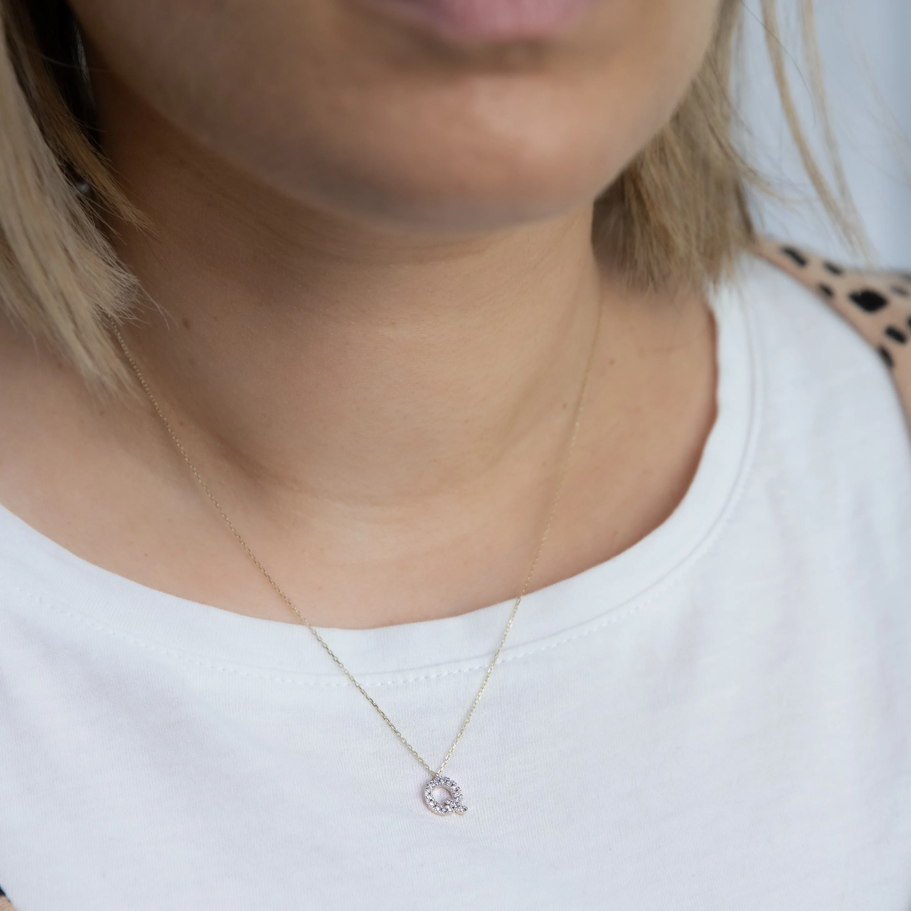 Luminesce Lab Diamond Q Initial Pendant in 9ct Yellow Gold with Adjustable 45cm Chain - Image 2
