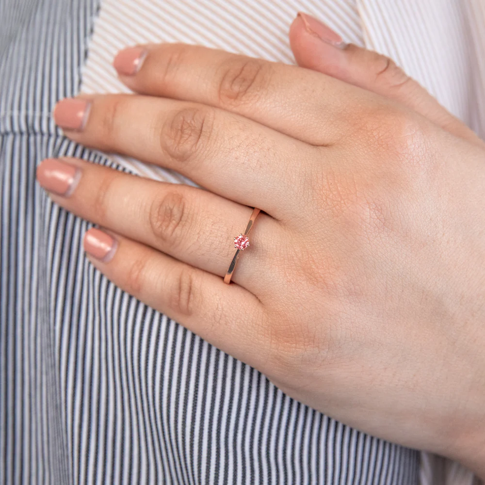 Luminesce Lab Grown 0.15 Carat Pink Diamond Ring set in 9ct Rose Gold 6 Claw Setting - Image 4