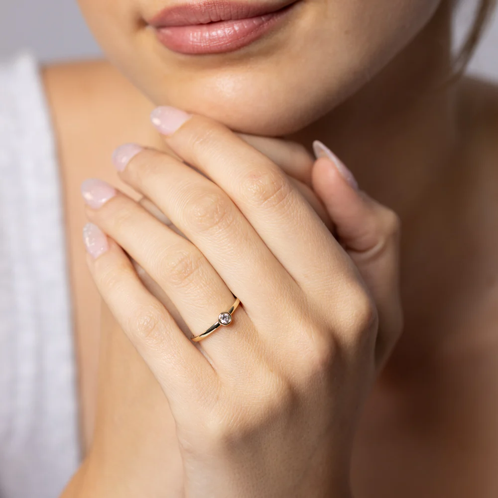 Luminesce Lab Grown 1/10 Carat Brilliant Cut Bezel Solitaire Diamond Ring in 9ct Yellow Gold - Image 3