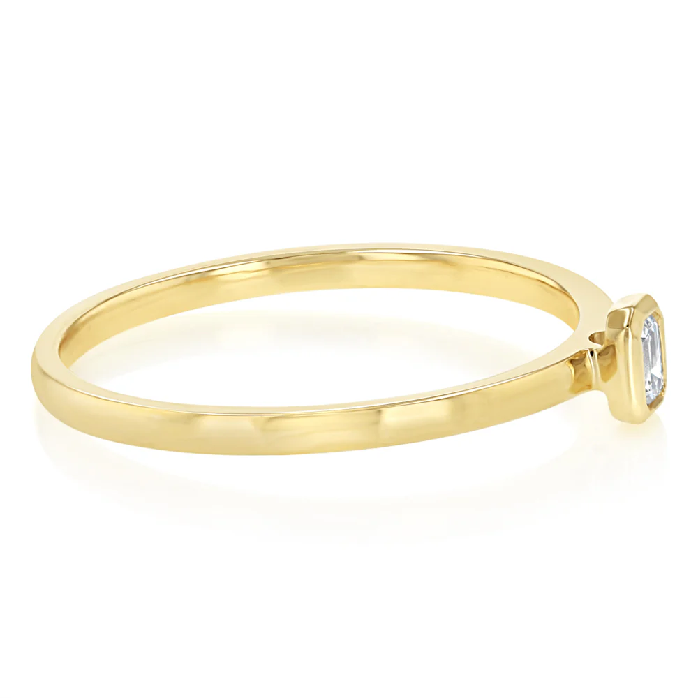 Luminesce Lab Grown 1/10 Carat Emerald Cut Bezel Solitaire Diamond Ring in 9ct Yellow Gold - Image 2