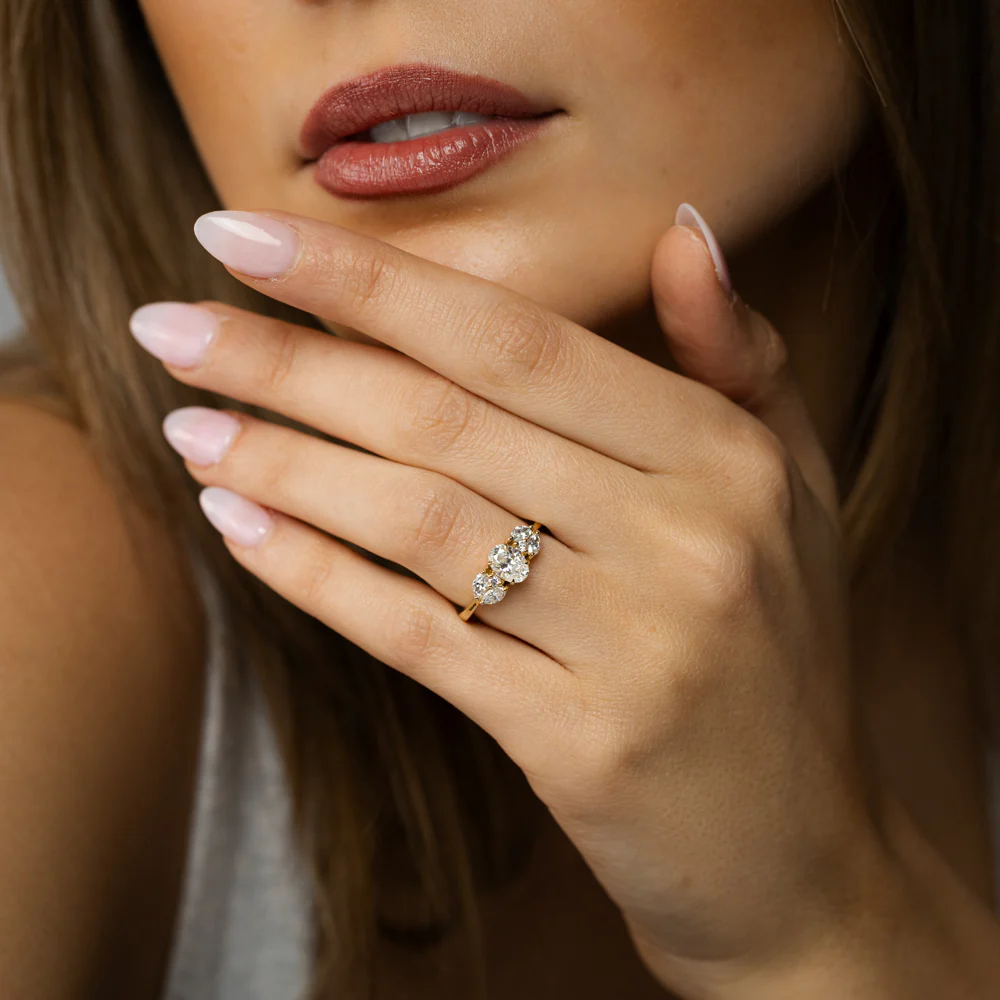 Luminesce Lab Grown 1.20 Carat Diamond Oval Ring in 9ct Yellow Gold - Image 4