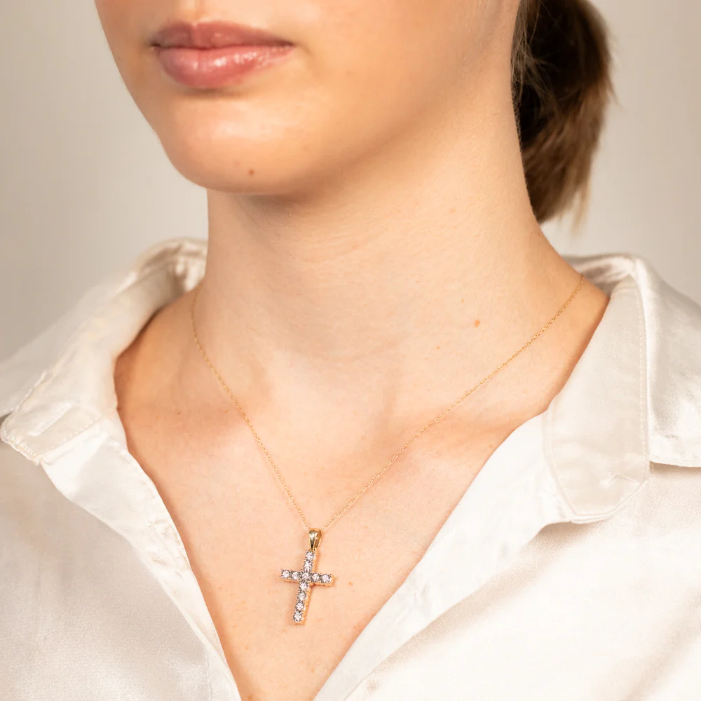 Luminesce Lab Grown 1/4 Carat Diamond Cross in 9ct Yellow Gold on 45cm Chain - Image 2