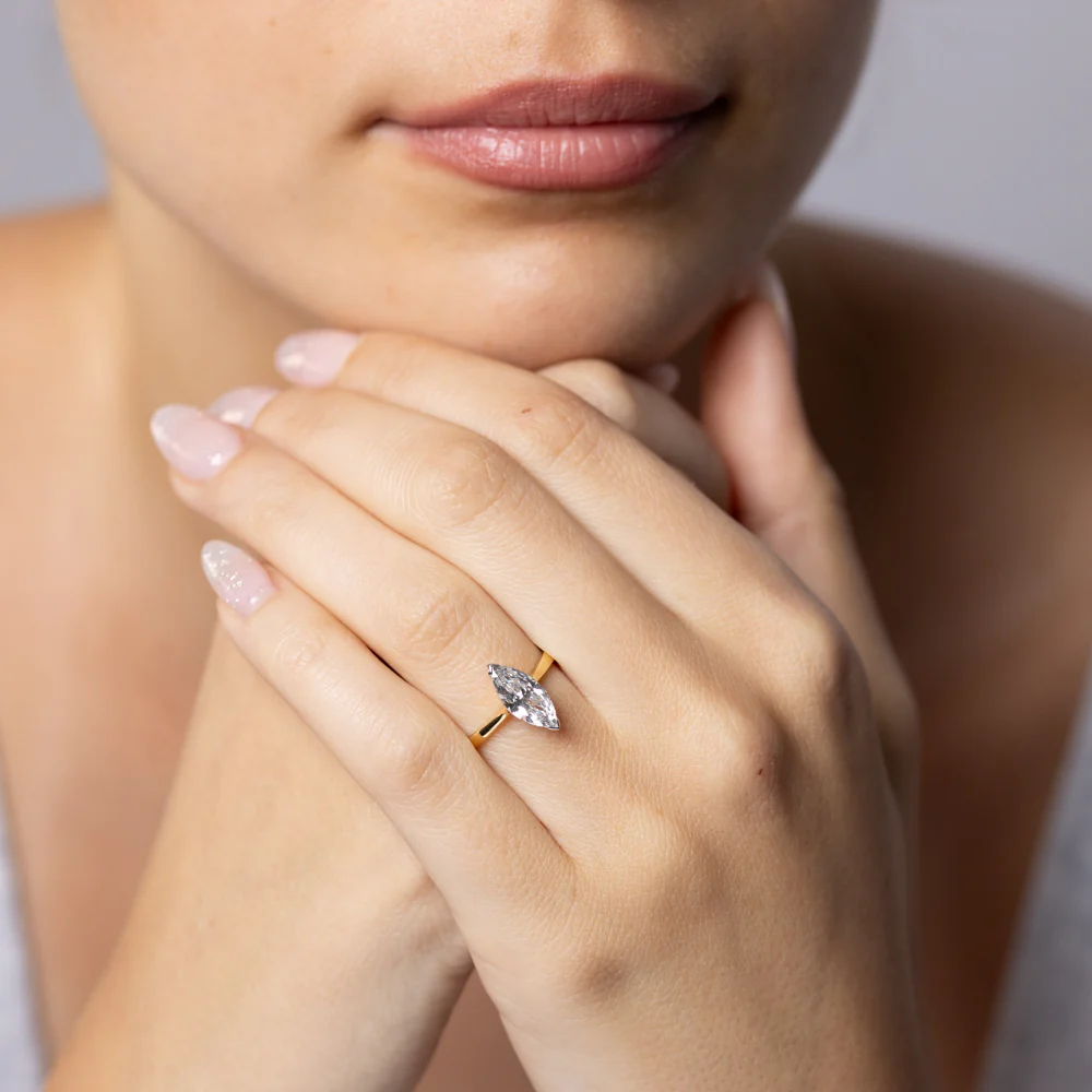 Luminesce Lab Grown 1 Carat Certified Marquise Diamond Solitaire Ring in 18ct Yellow Gold - Image 3