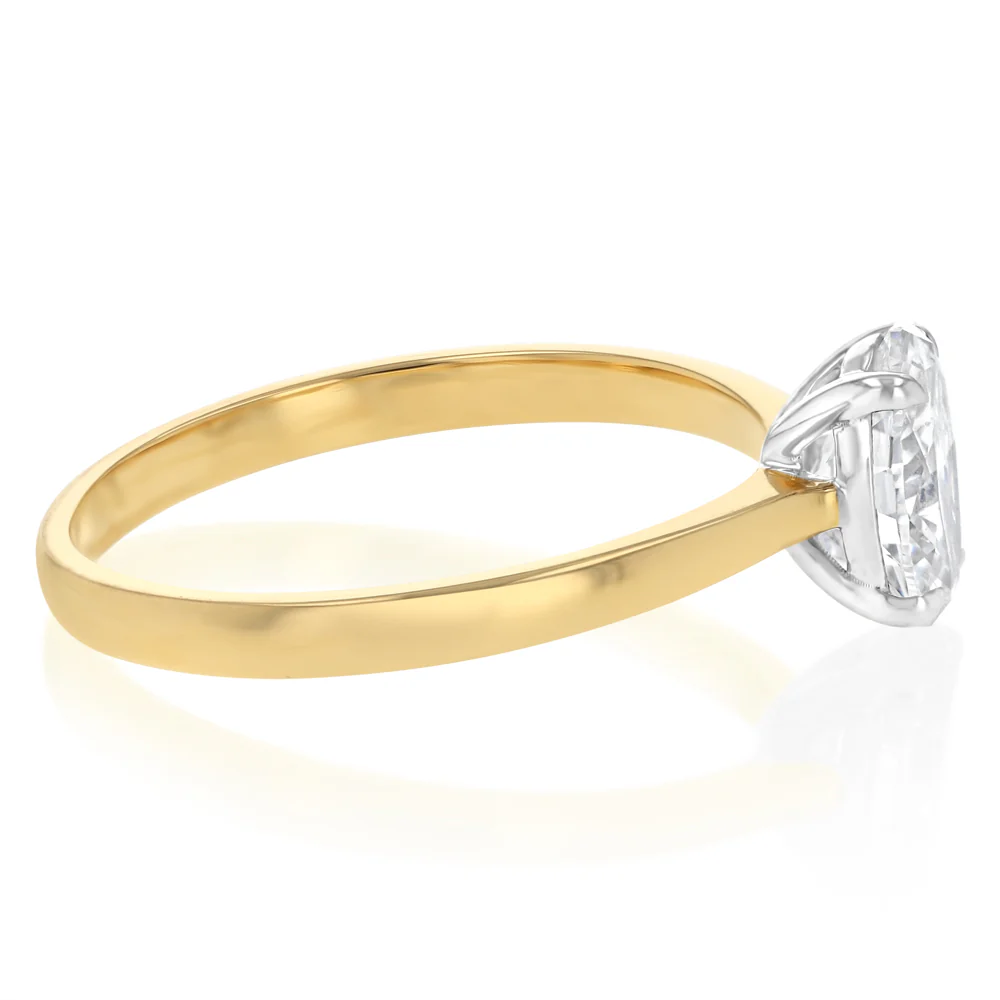 Luminesce Lab Grown 1 Carat Certified Oval Diamond Solitaire Ring in 18ct Yellow Gold - Image 2