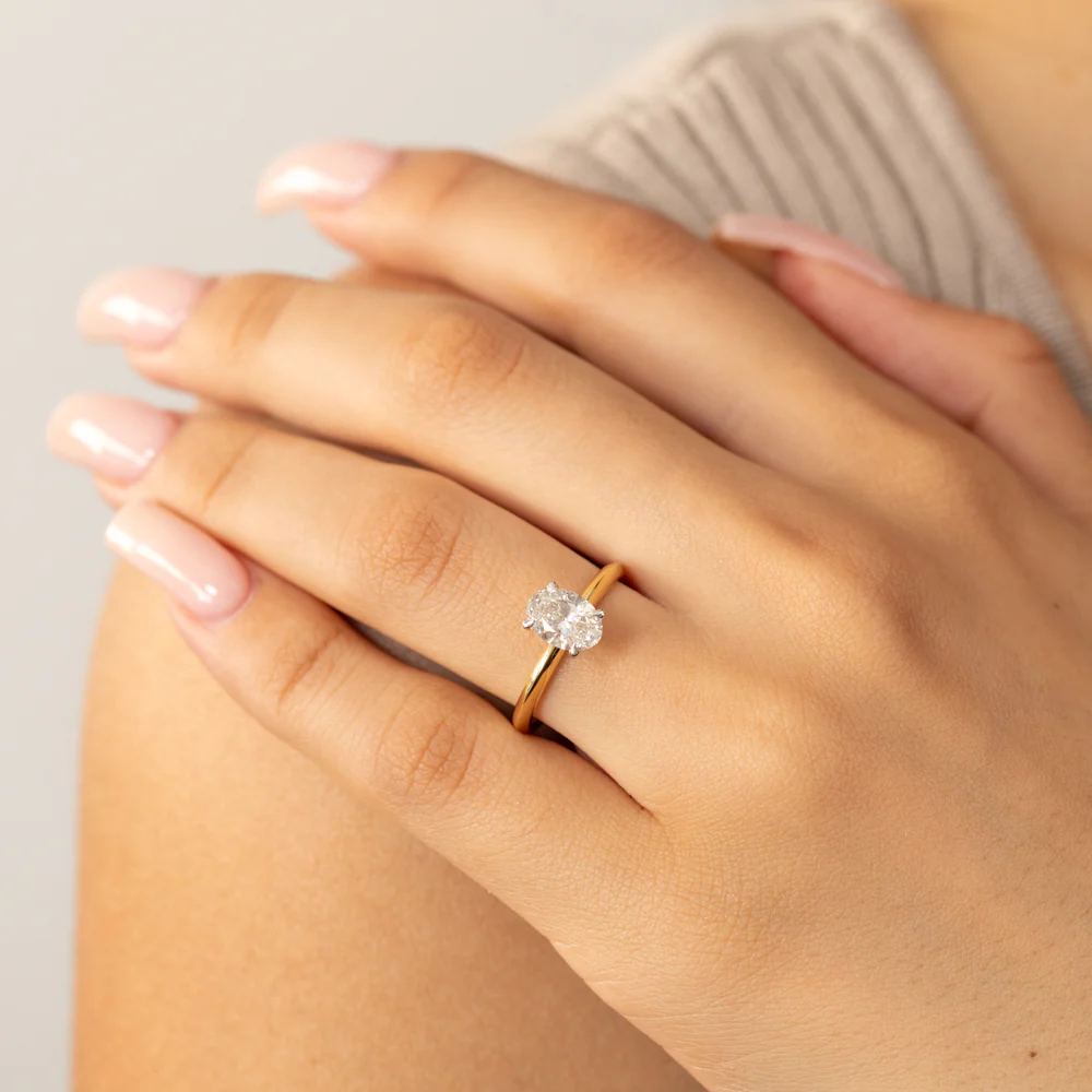Luminesce Lab Grown 1 Carat Certified Oval Ring in 18ct Yellow Gold - Image 4