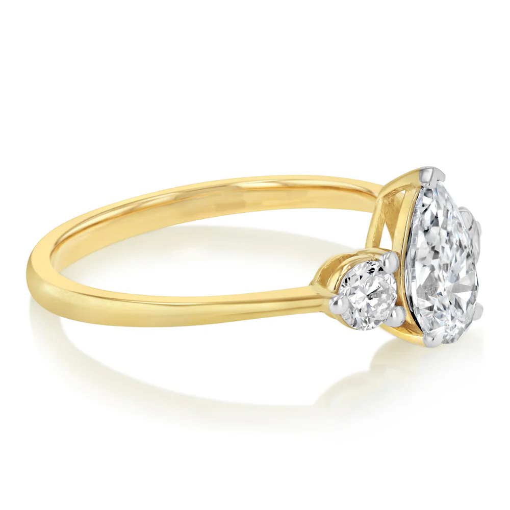 Luminesce Lab Grown 1 Carat Diamond Ring in 9ct Yellow Gold - Image 2