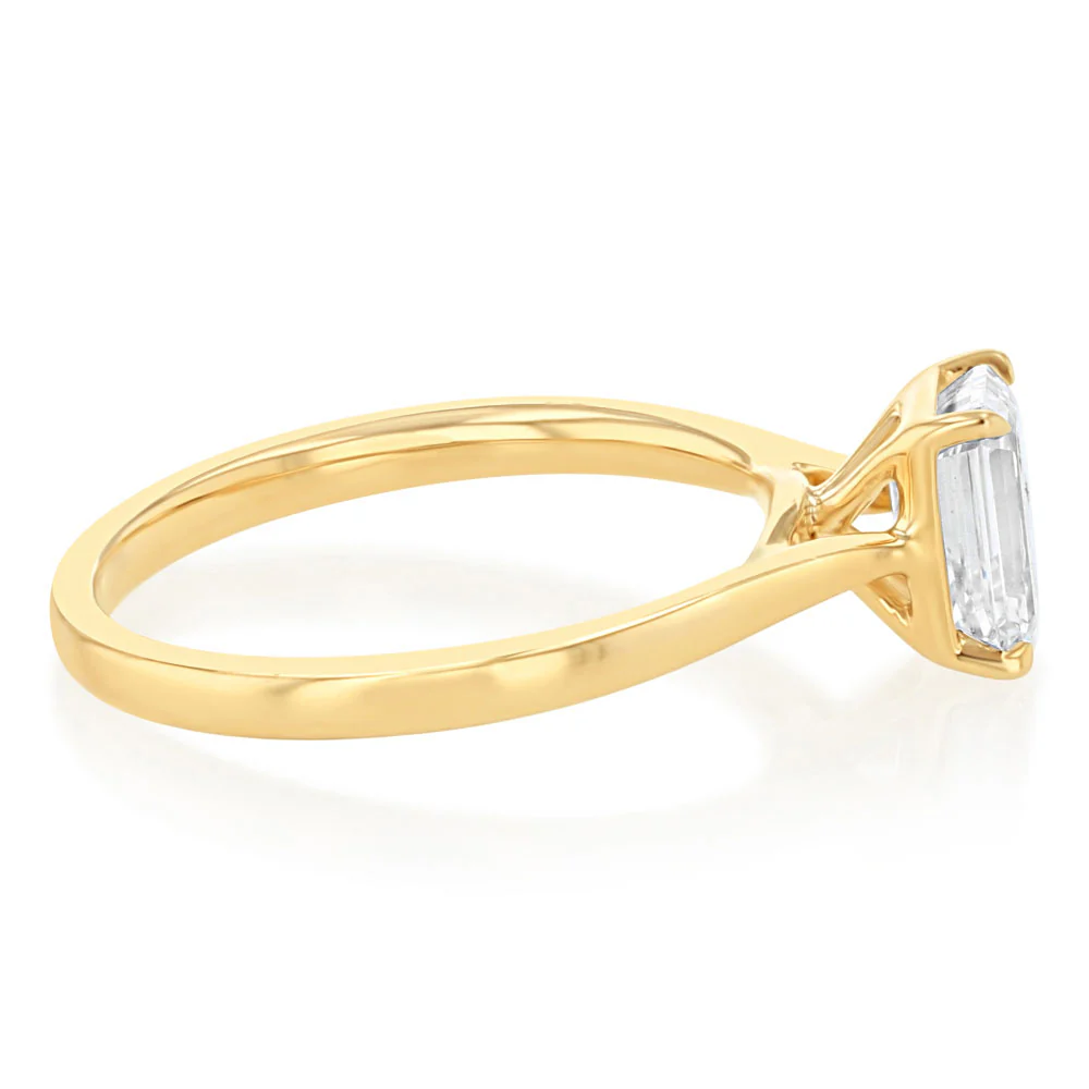 Luminesce Lab Grown 1 Carat Diamond Solitaire Emerald Ring in 9ct Yellow Gold - Image 2