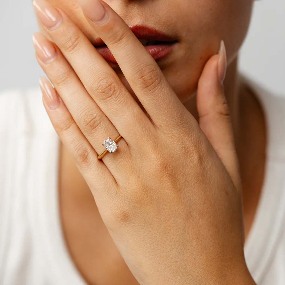 Luminesce Lab Grown 1 Carat Oval Diamond Solitaire Ring in 9ct Yellow Gold - Image 3